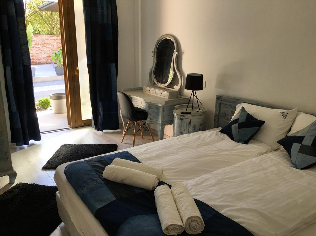 A Haz Hotel Miskolc Bagian luar foto