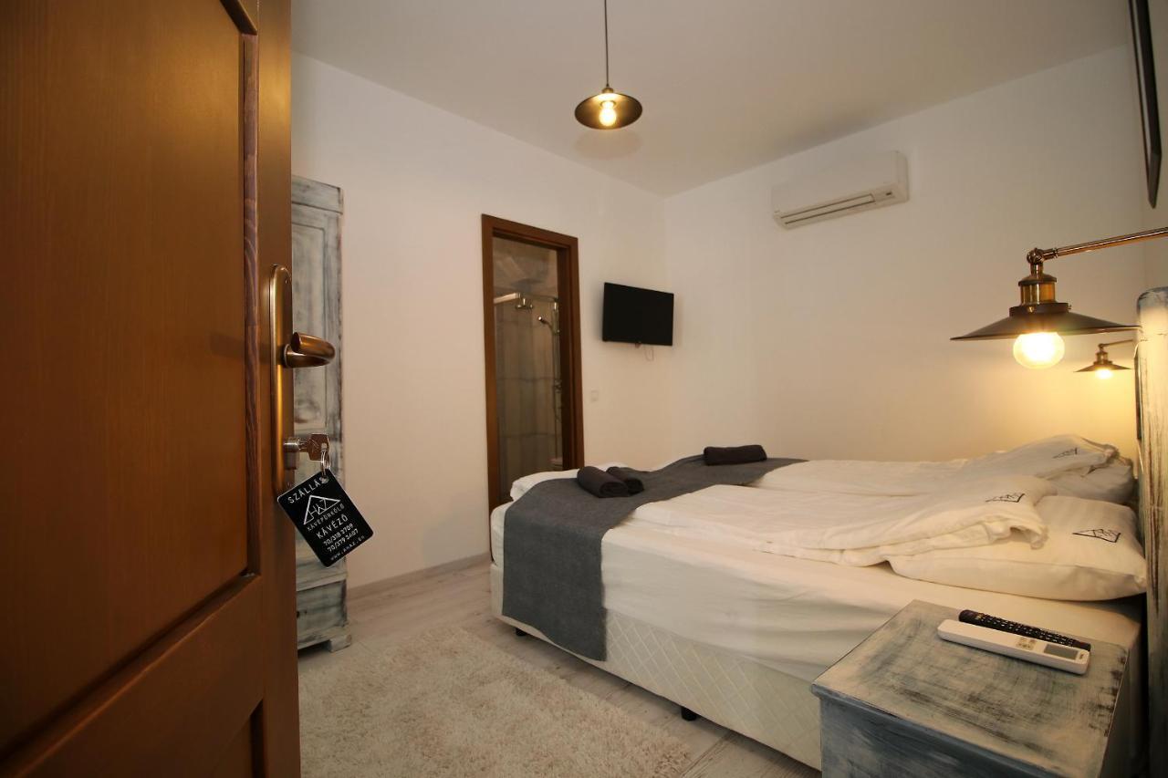 A Haz Hotel Miskolc Bagian luar foto