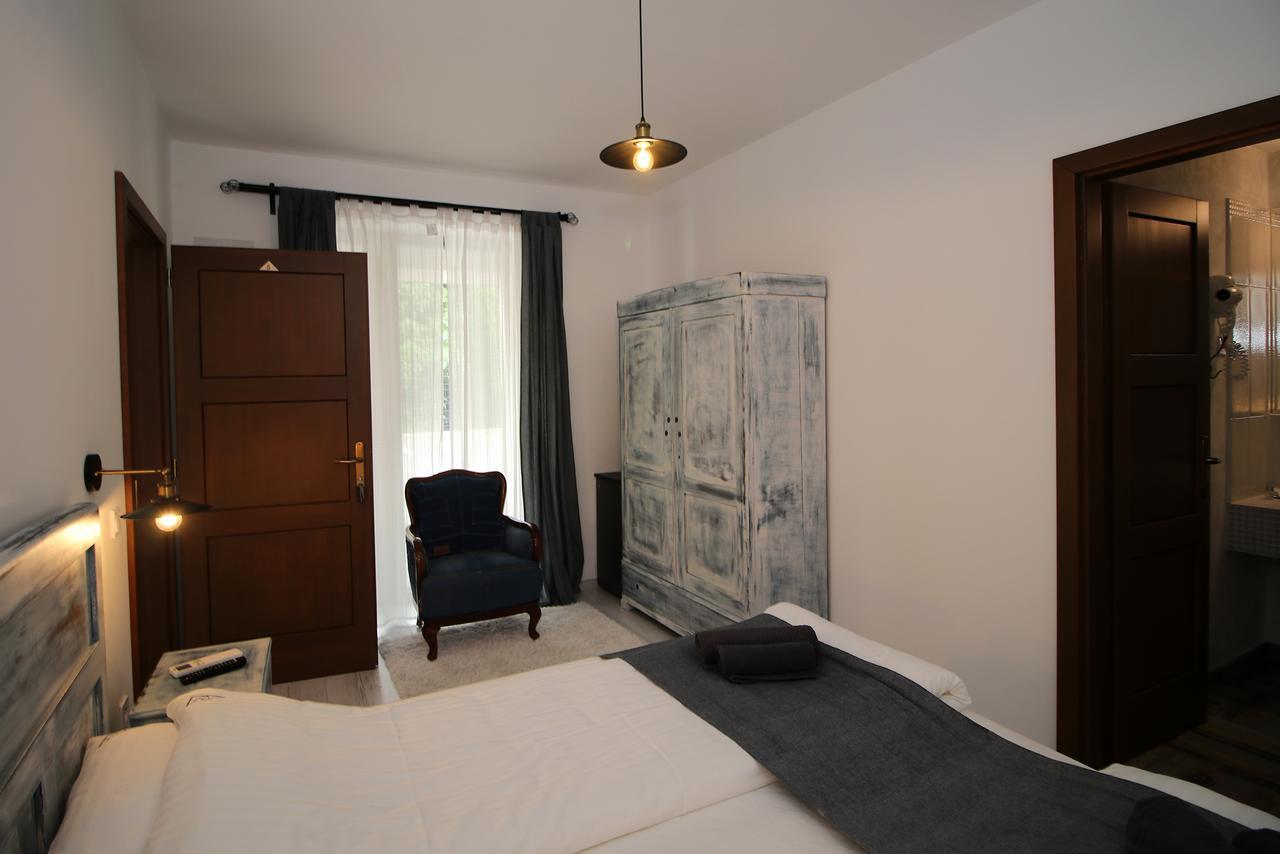 A Haz Hotel Miskolc Bagian luar foto