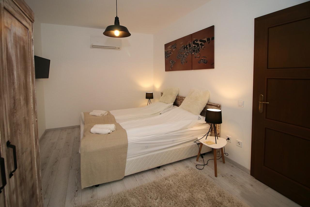 A Haz Hotel Miskolc Bagian luar foto