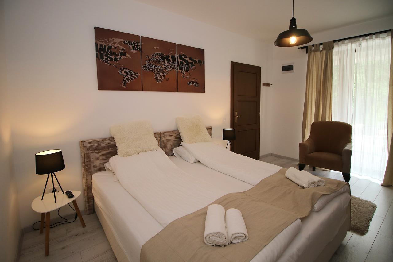 A Haz Hotel Miskolc Bagian luar foto
