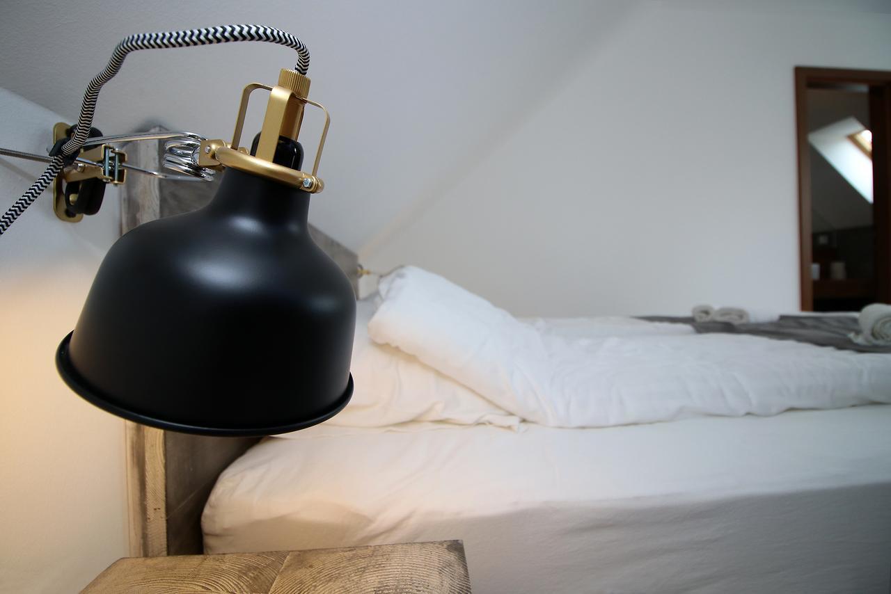 A Haz Hotel Miskolc Bagian luar foto